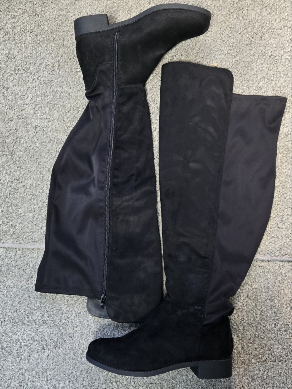 TORRID Size 9 Thigh High Black Wide Calf Boots - Picture 1 of 2